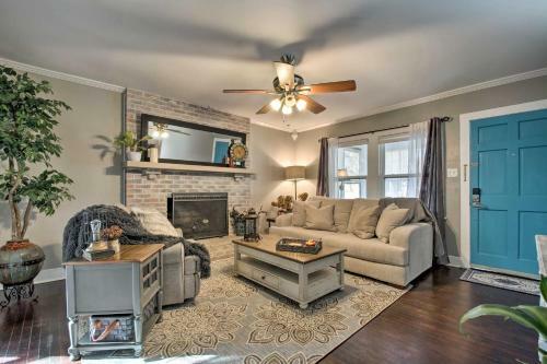 Modern Florence Getaway With Patio And Grill!
