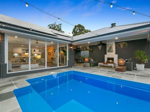 Huntlee Pool Luxe House