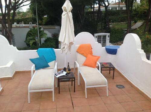 Casa Soleada - Fabulous Private Holiday Villa, Sunny Corner By Pools, 3 Terraces