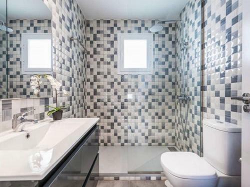 Casa Soleada - Fabulous Private Holiday Villa, Sunny Corner By Pools, 3 Terraces
