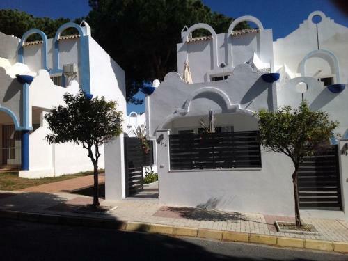 Casa Soleada - Fabulous Private Holiday Villa, Sunny Corner By Pools, 3 Terraces