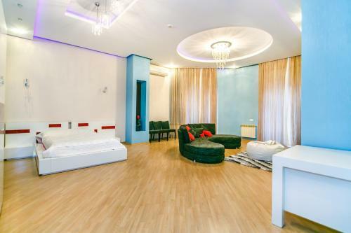 Apartment On Pakdad