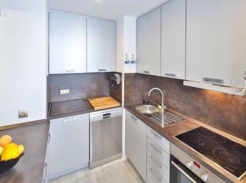 Puerto Banus 2 Bedrooms Apartment P2
