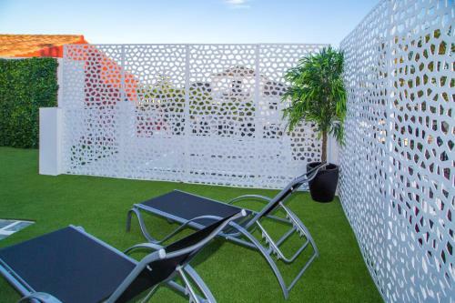 Hostal Seven Golden Mile