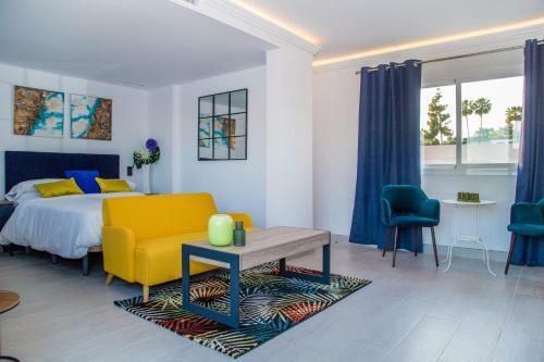 Hostal Seven Golden Mile