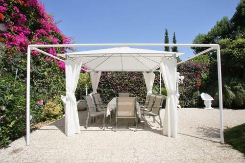 Exclusive Villa Las Palmeras Puerto Banus, Marbella, Spain