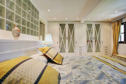 Exclusive Villa Las Palmeras Puerto Banus, Marbella, Spain