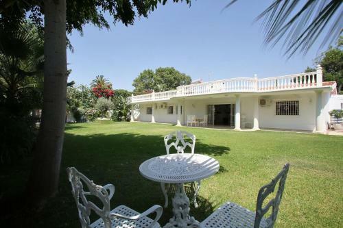 Exclusive Villa Las Palmeras Puerto Banus, Marbella, Spain
