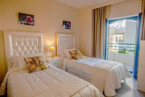 Duplex Apartment On The Beach 71