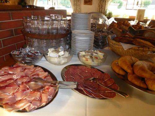 Hostal Gasthof - Pension Enzian