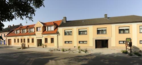 Hostal Pension Zur Sonne