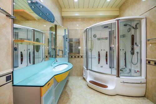 Apartment On Center Targovi