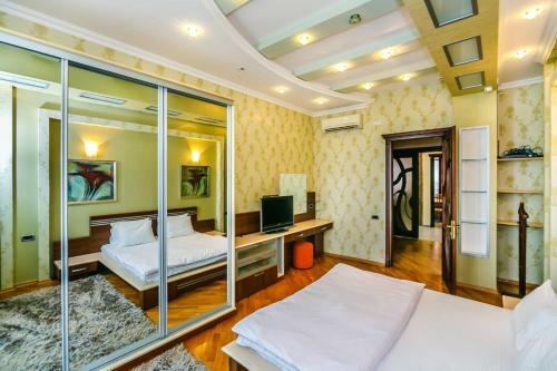 Apartment On Center Targovi