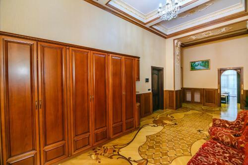 Apartment On Bentley