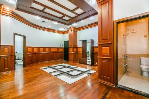 Apartment On Center Mc Donalds
