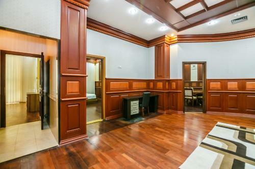 Apartment On Center Mc Donalds