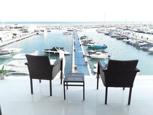 Apartamento First Line Duplex Puerto Banus Sleeps 8 People