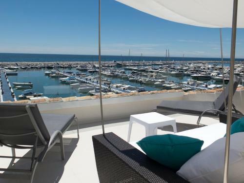 Apartamento First Line Duplex Puerto Banus Sleeps 8 People