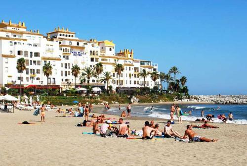 Apartamento First Line Duplex Puerto Banus Sleeps 8 People