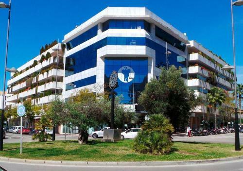 Luxury Apartment Puerto Ban�s. Pool & Gym