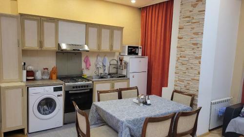 Lv Apartments
