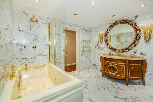 Apartment On Vip Nizami Street