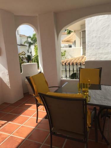 Beautiful 2 Bedroom Apartment @ Puerto Banus!