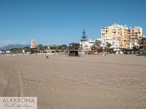 Puerto De Cabopino Apartment
