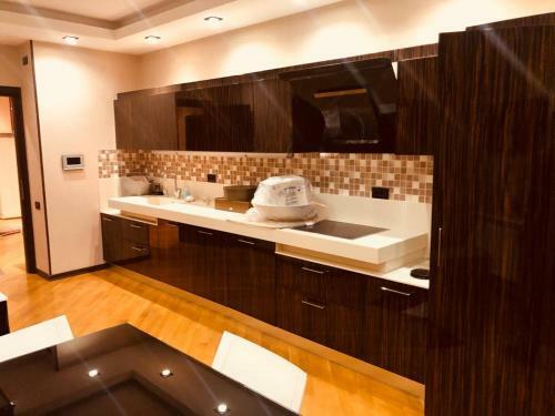 Apartment Near Metro Nizami