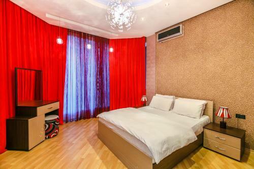 Apartment Near Metro Nizami