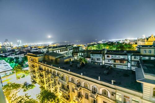 Apartment Near Metro Nizami