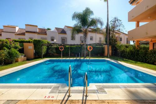 Playa Alicate, 2 Bedroom Beach Apartment