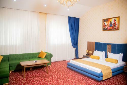 Piano Hotel Baku