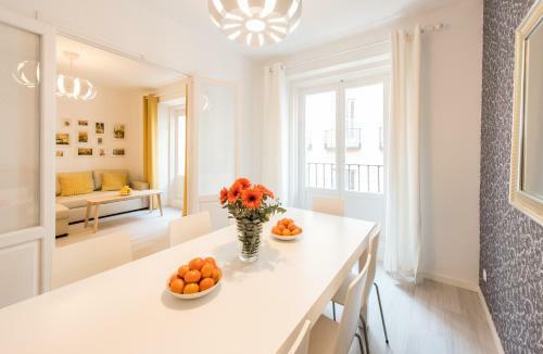 Living Plaza Mayor Apartment