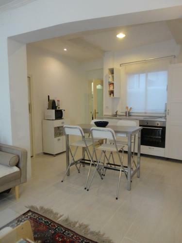 Cuatro Camino Apartment