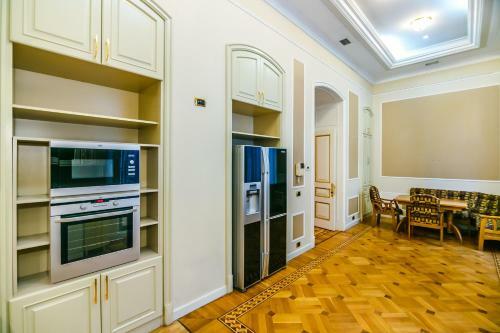 Hostal Apartment On V?p Mado