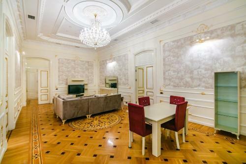 Hostal Apartment On V?p Mado