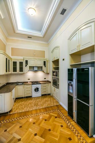 Hostal Apartment On V?p Mado