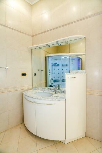Hostal Apartment On V?p Mado