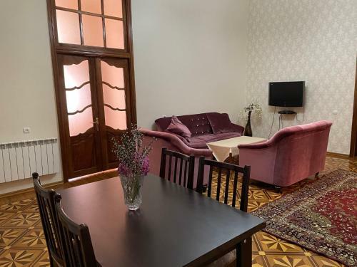 Nizami Street Apartments