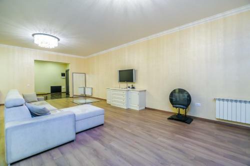 Apartamentos Lux Vip Tarqovi Centr