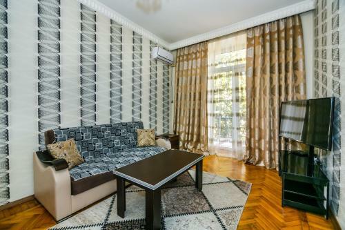 Apartment At Nizami Street