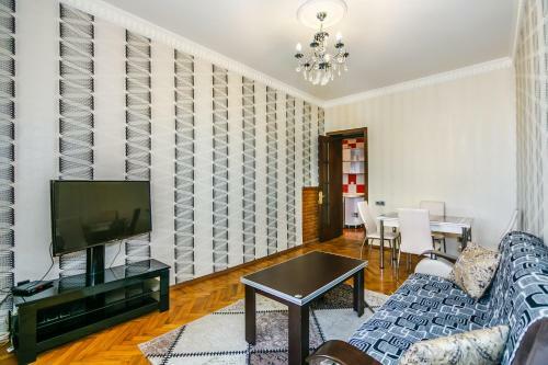 Apartment At Nizami Street