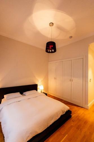 Luxury Central Seaview Apartment