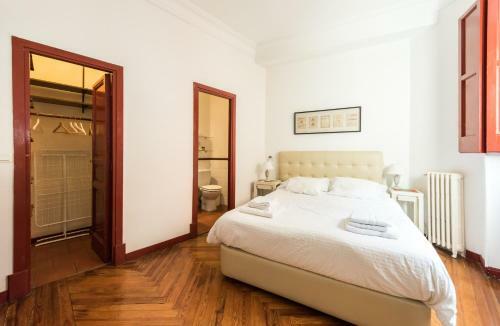 Apartamentos Madrid Centro B