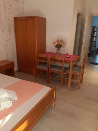 Hostal Guest House Pura