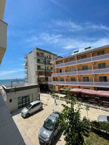 Seaview Apartments Right At The Beach