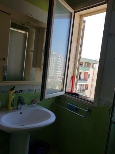 Seaview Apartments Right At The Beach