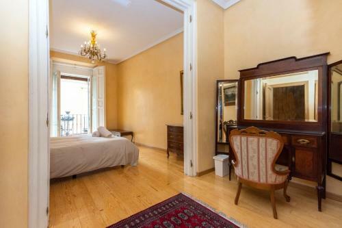 Calle Huertas Apartments