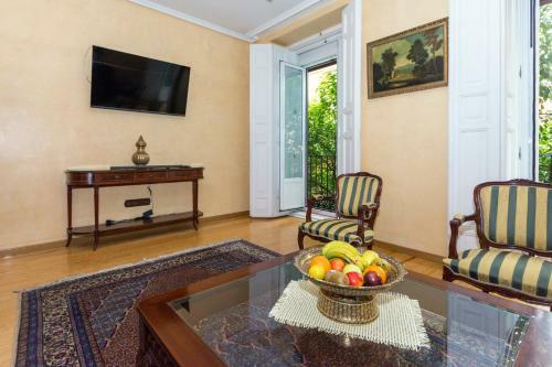 Calle Huertas Apartments